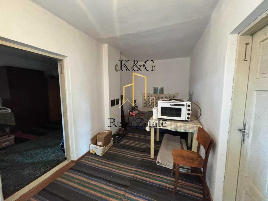 Продава се Къща в с. Дряновец, Област Разград - 50 кв.м за 378 €/кв.м - Снимка #1