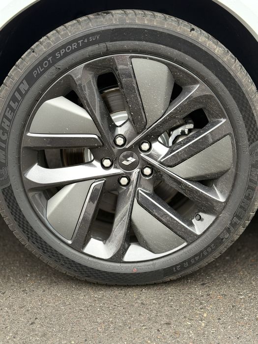 Li 7 ultra 2025 / 55.000$