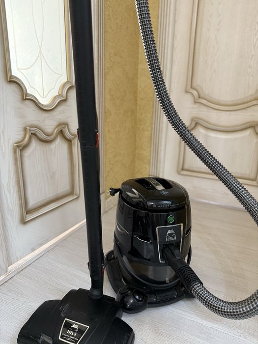 Продам пылесос Hyla