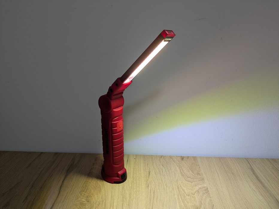 Lanternă/Lampă de lucru cu magnet