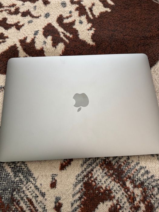 MacBook Pro 13.3 M1 2TB 16 RAM