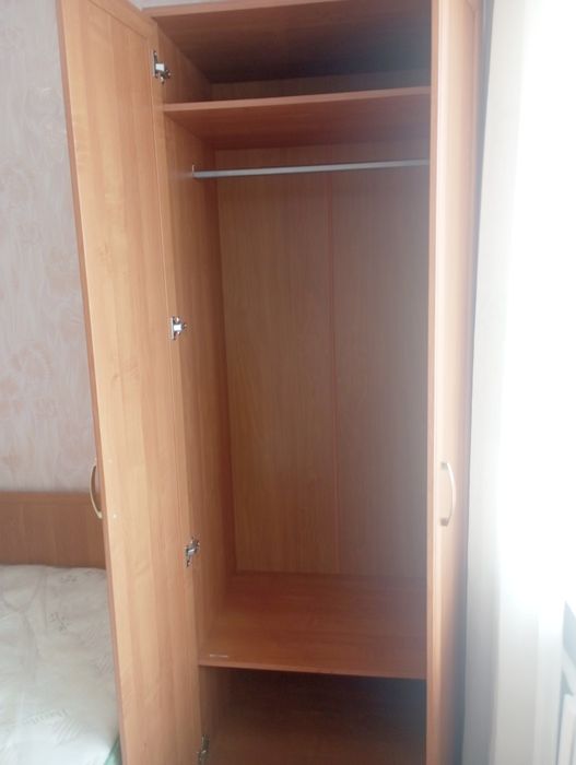 Продам спальный гарнитур