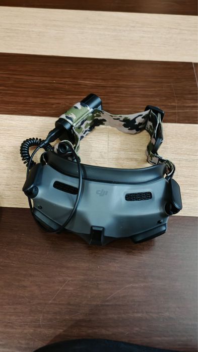 DJI AVATA + GOGGLES 2 + RC MOTION  и още (супер комбо)