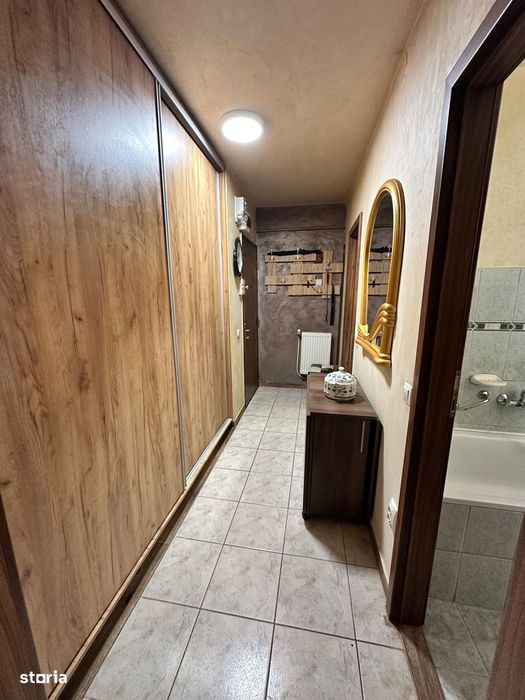 Se închiriază Apartament 2 camere nedecomandat Podul Ros bld Tutora