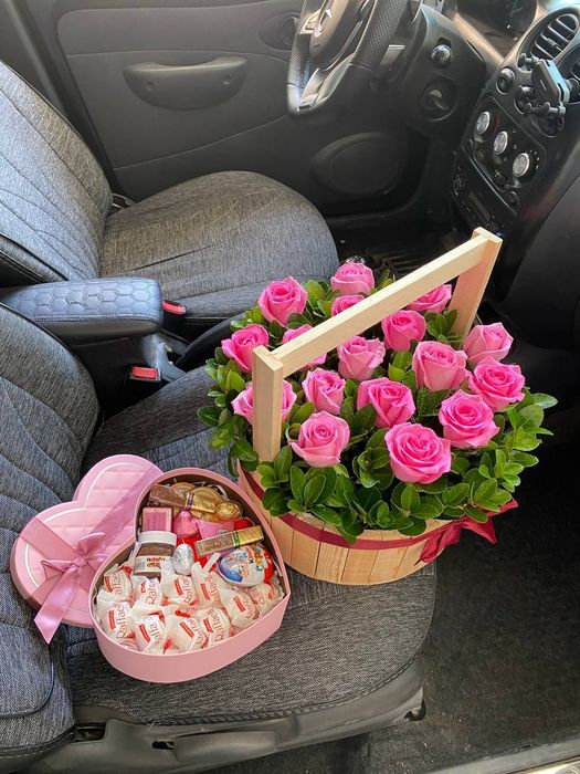 Яқин Инсонингиз Учун Гуллар Букетлар