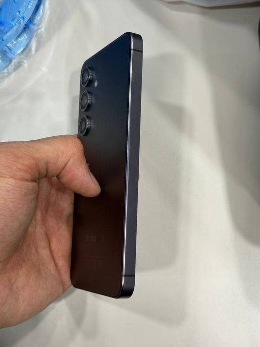 Samsung S24 8/256