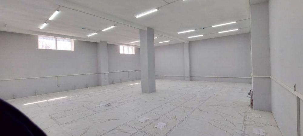 Сдается в аренду магазин со складом