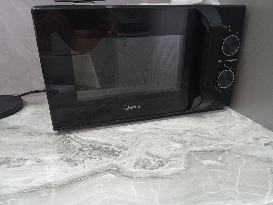 Продам микроволновую печь