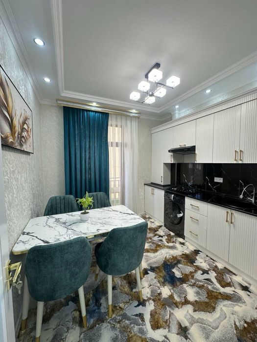 Продается 4 ком. Квартира на 2 этаже по ул. Рудаки ор. Икар