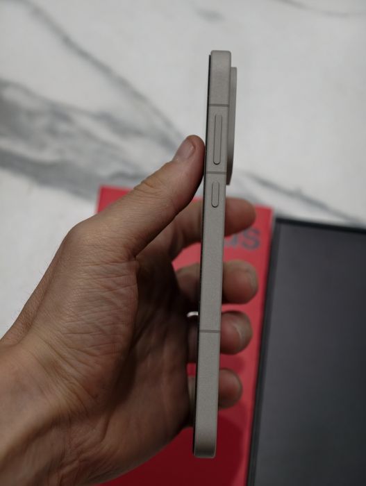 One Plus 15 512 gb Ram 16 5G global original