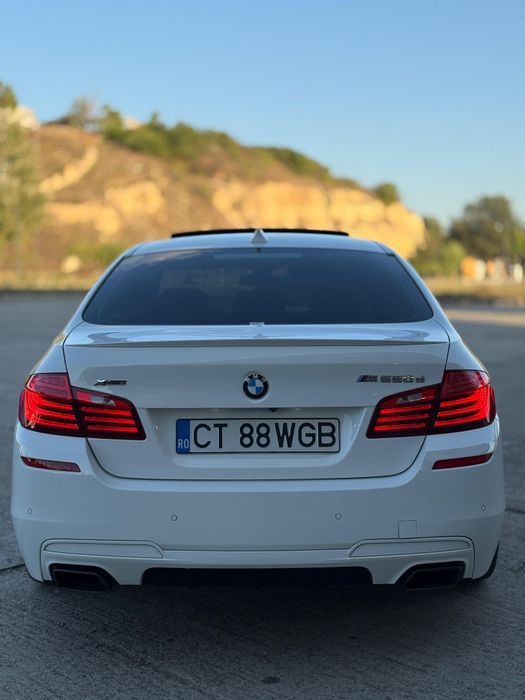 Vând BMW M550 2015 381 HP 3 butoane