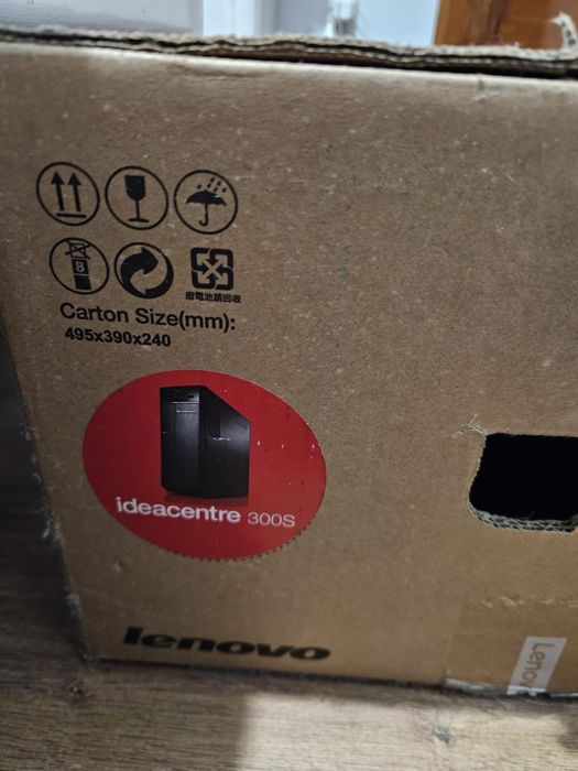 Vând PC Lenovo nou.