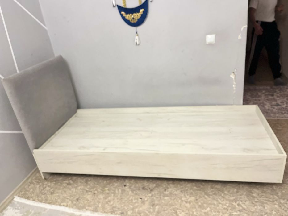 Кровать на одного человека