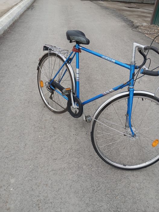 Велогонщик сотилади германский