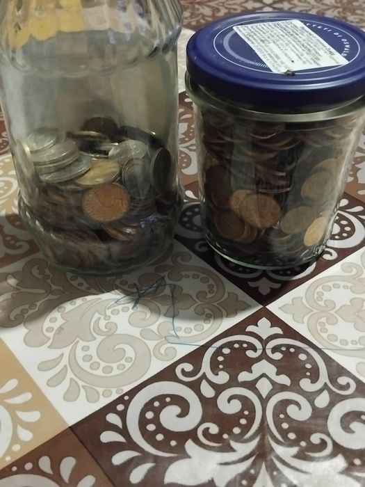 продават се всички монети