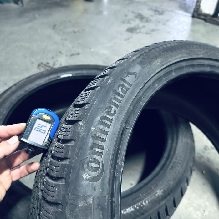 235/40R19 Continental winter