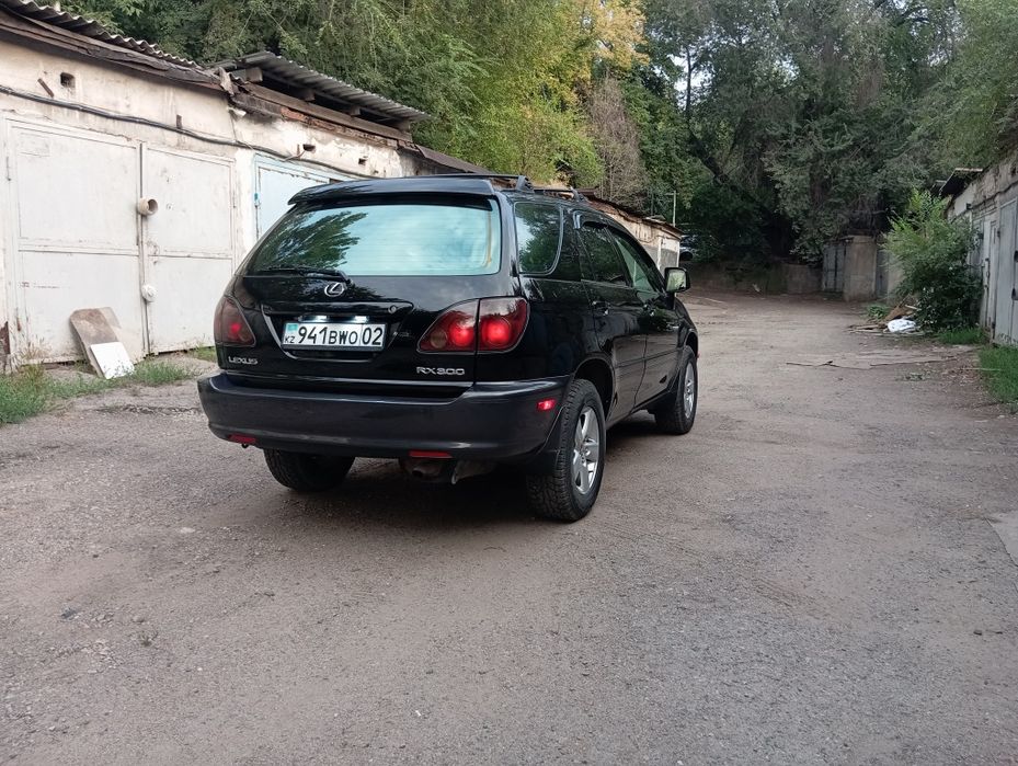 Продам Lexus RX300
