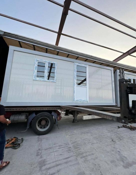 Vand containere modulare cu grup sanitar