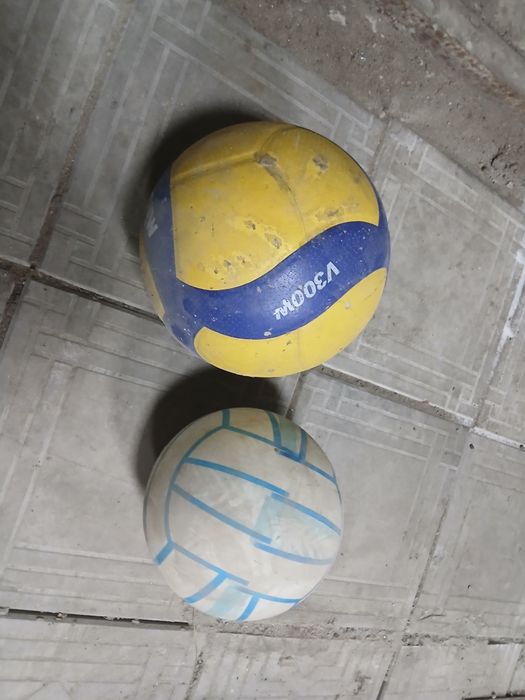 Продам мячики ..