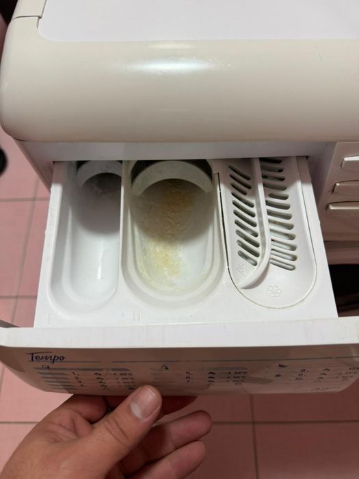 Продам стиральную машинку