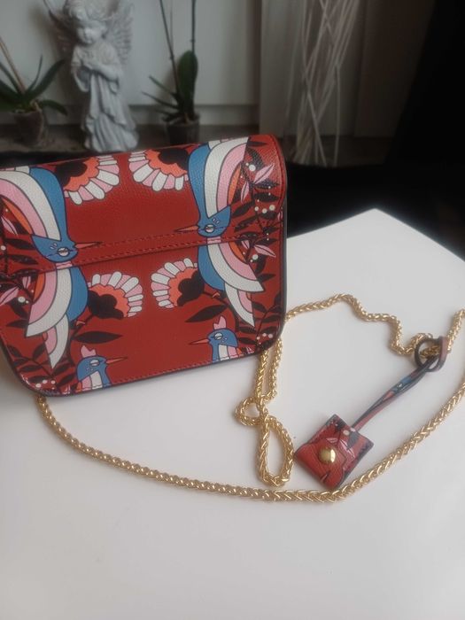 Страхотна чанта ...