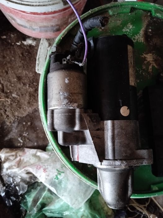 Продам стартер и эбу на мерседес 3.5 м272 двигатель