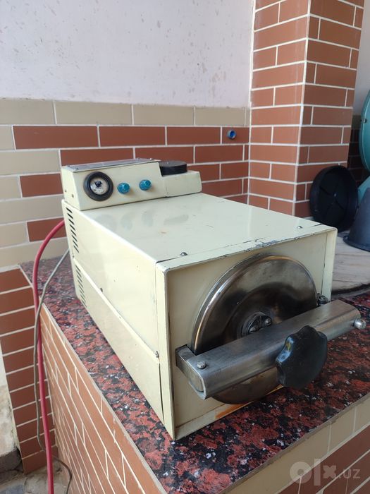 Продается стоматологический автоклав и Сухожаровой шкаф.