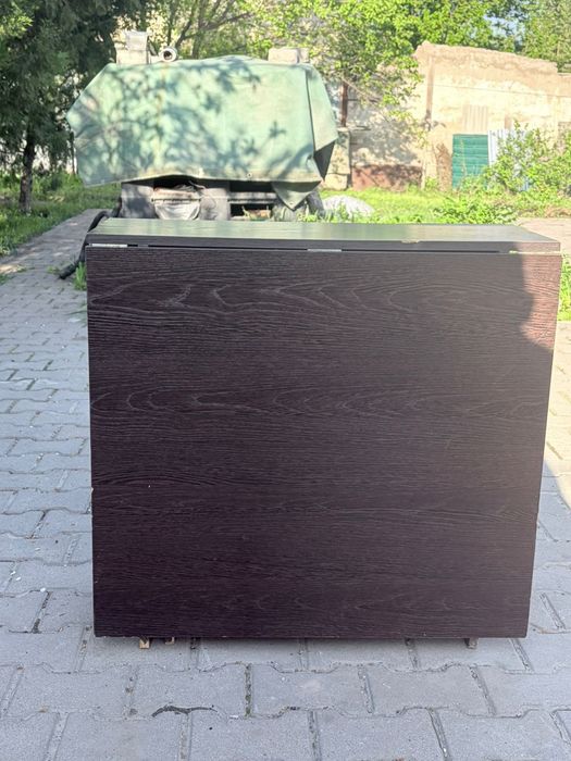 Продам стол книжка