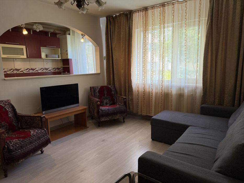 Apartament cu 2 camere, mobilat, de închiriat!