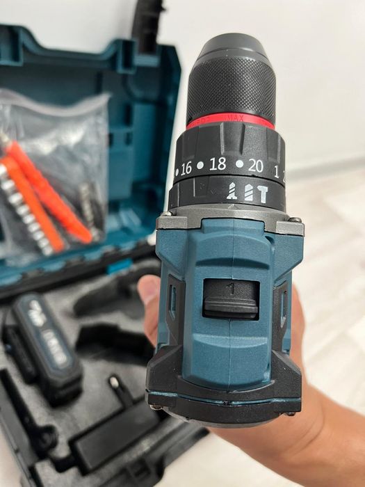 Шуруповёрт фирмы Bosch