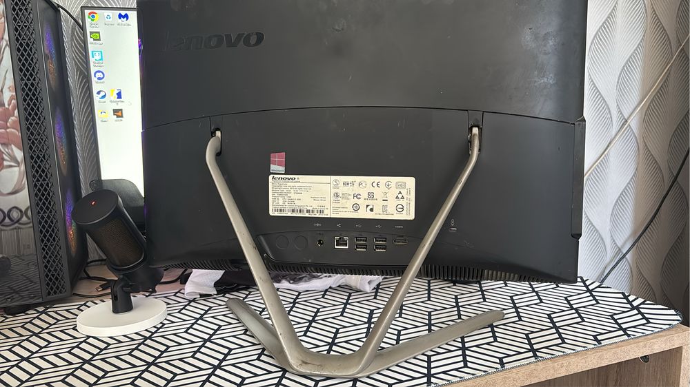 Продам моноблок Lenovo