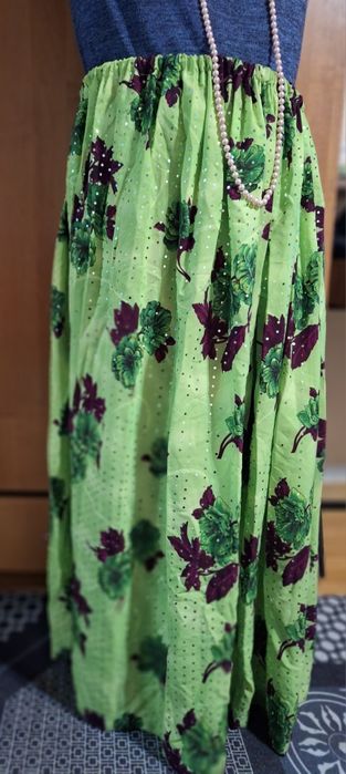 Продам костюмы для праздника