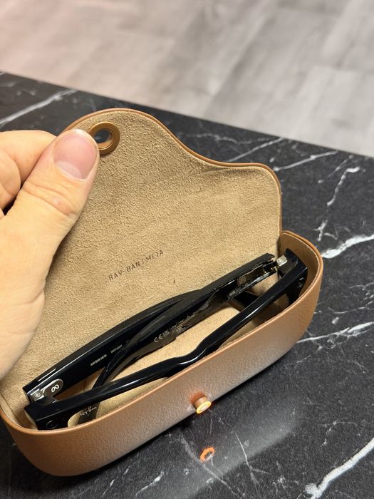 Ray ban meta кейс