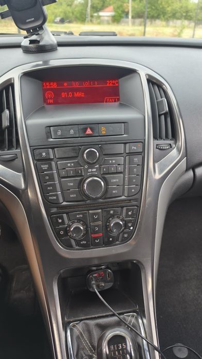 Se vinde Opel Astra j