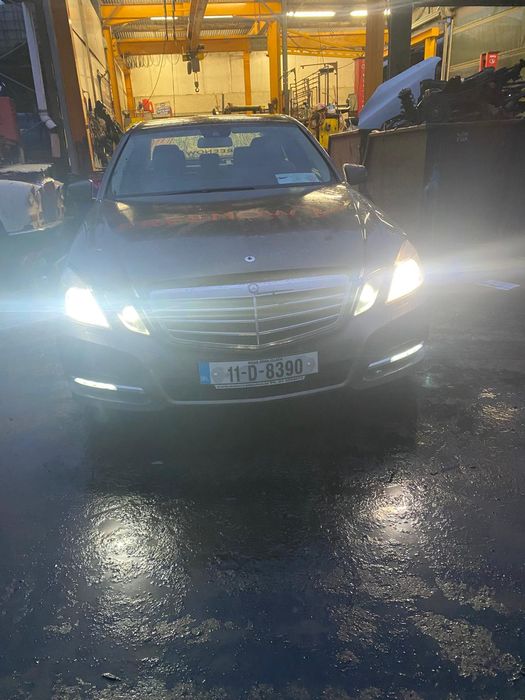 Dezmembrez Dezmembrari piese Mercedes E 200 2.2 euro 5