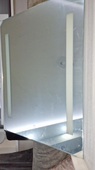 Огледало за баня с лед осветлени