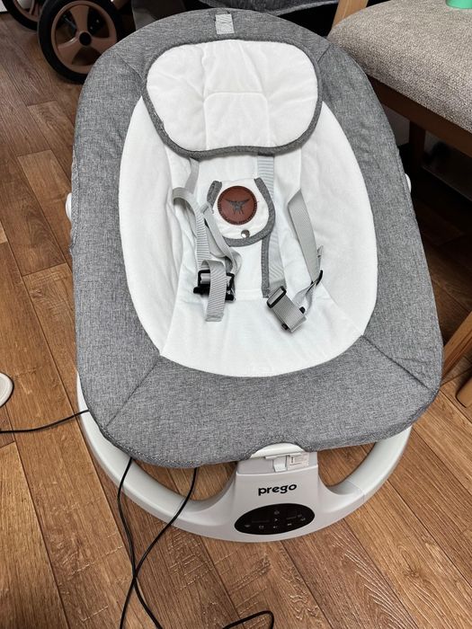 Шезлонг для новорожденных