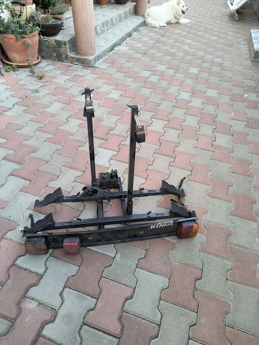Suport bicicleta pe carlig