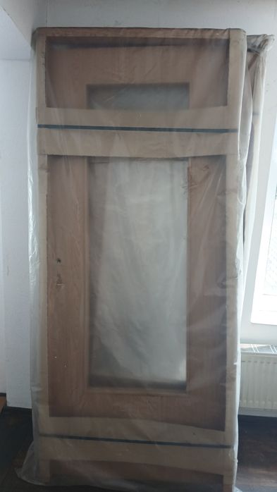 Vand două uși interior