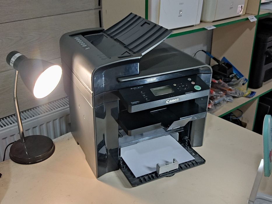 принтер Мфу три в одном Canon MF4430 автоподатчик