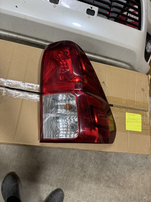 Задние фонари hilux