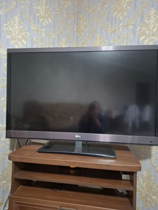 Продам телевизор LG