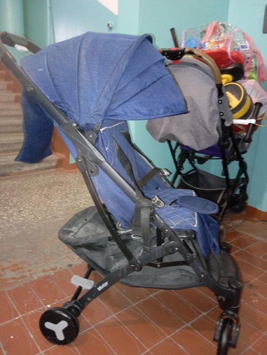 Продам дедскую прогулочную коляску