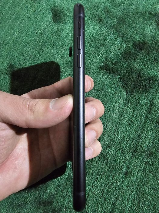 Iphone xr zor holatda