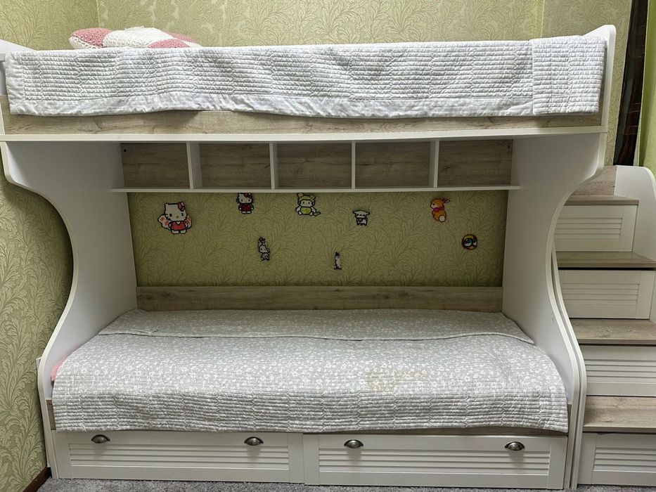 Продам кровать 2-х ярусную