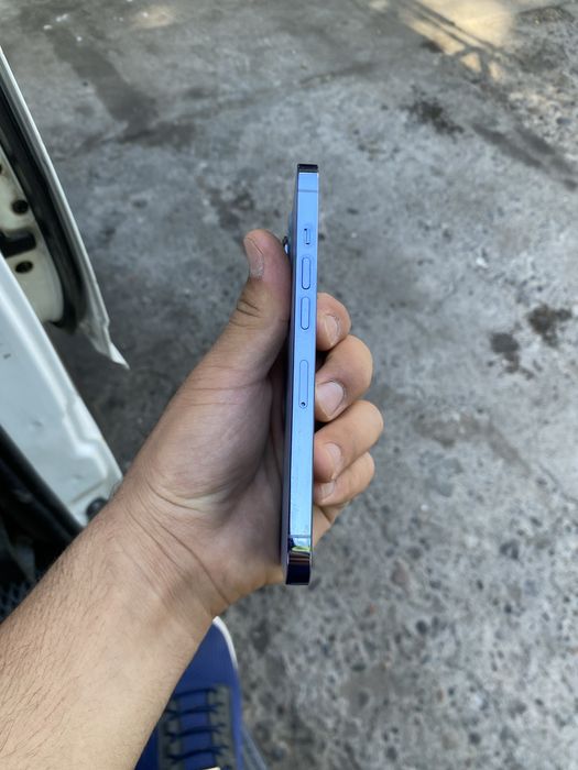 Iphone 13 pro blue