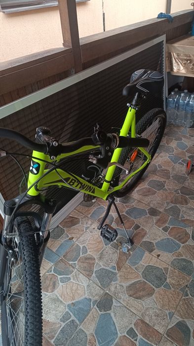 Vând bicicleta aproape noua!