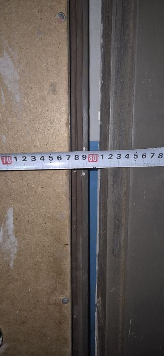 Продам железную дверь