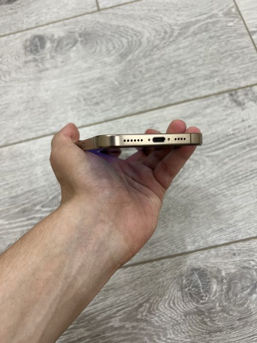 Iphone 16 pro max 95 % yomkst