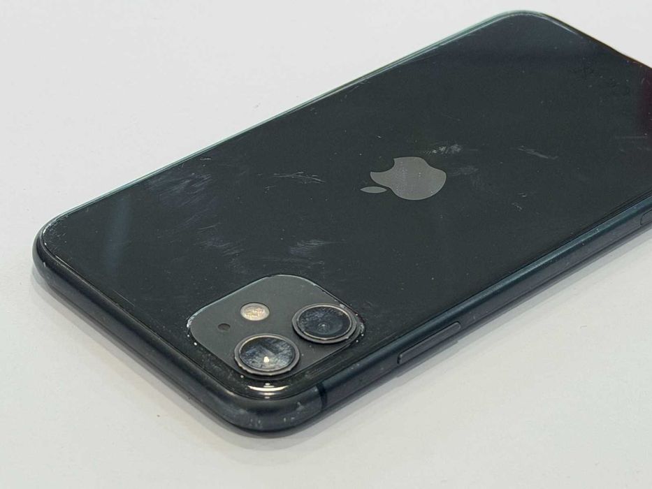 Apple iPhone 11 64GB- 77%bh